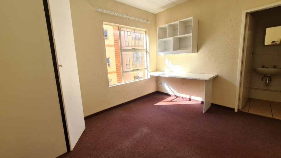 To Let 2 Bedroom Property for Rent in Die Bult North West